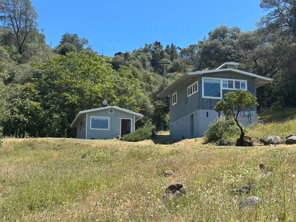 House for rent at 9407 Bostwick Rd, Sonora, CA 95370