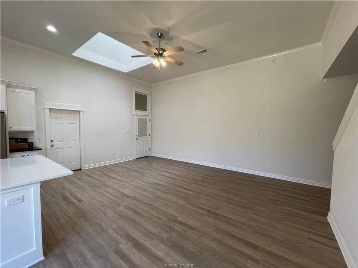 Townhouse for rent at 1544 Bennett St, Bryan, TX 77802