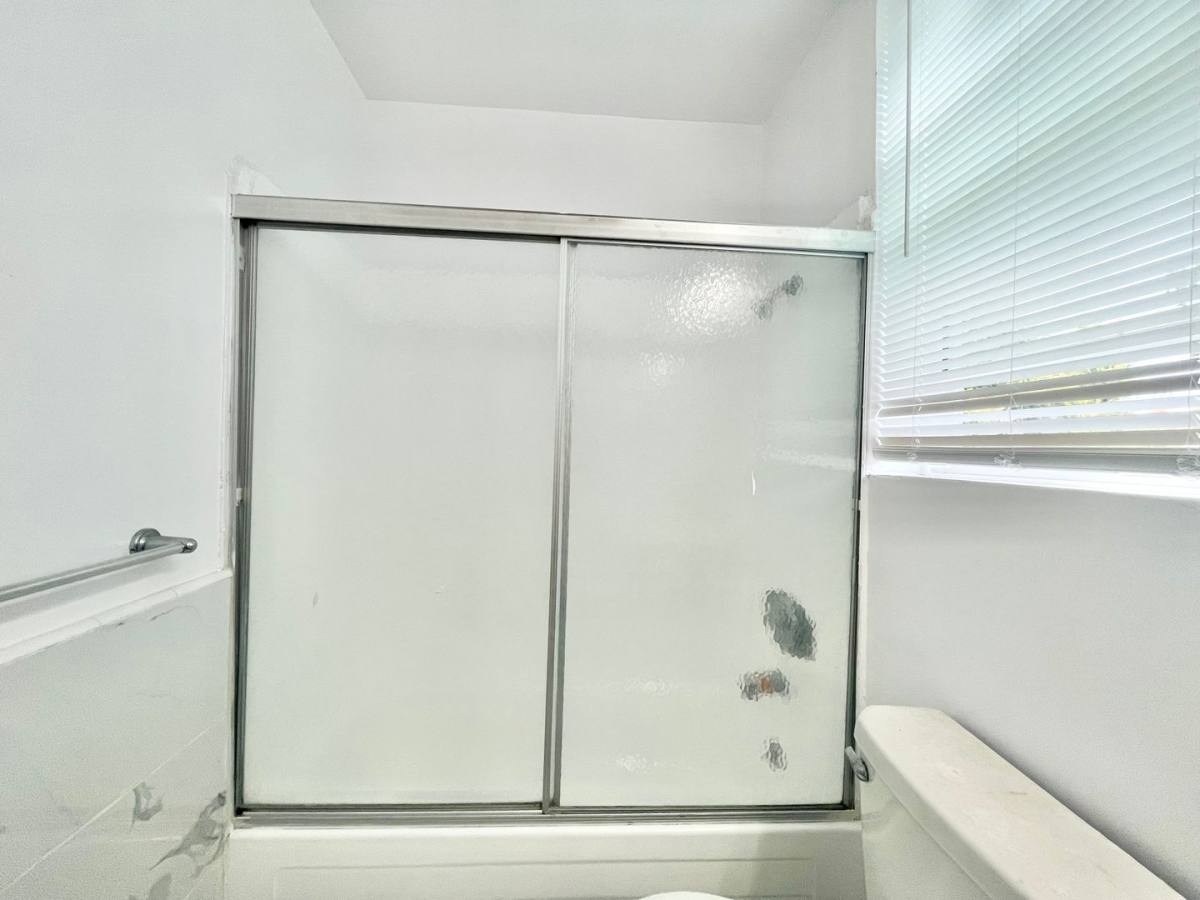 Apartment for rent at 6042 6060 Fulton Ave, Van Nuys, CA 91401