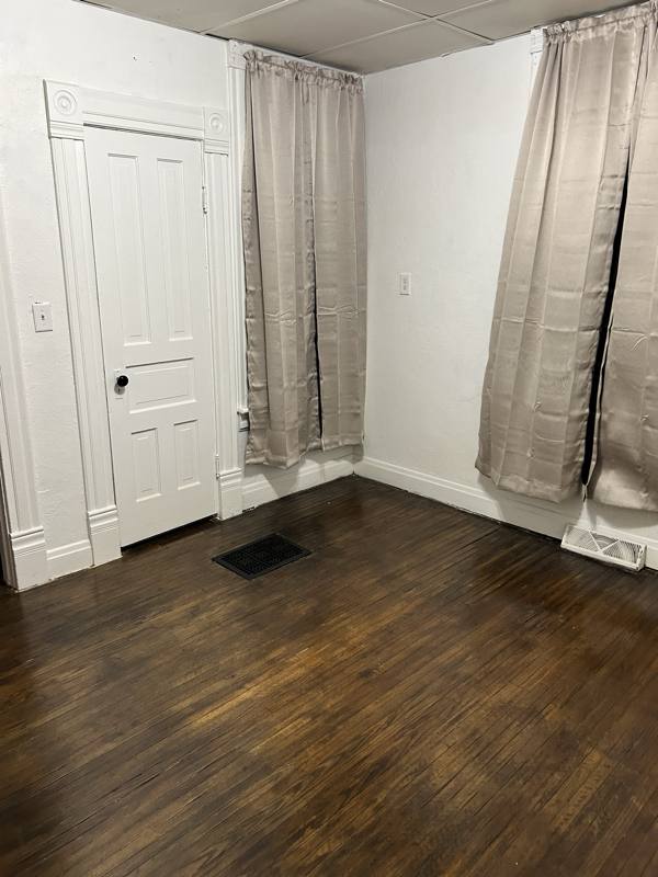 Apartment for rent at 945 21st St #1, Rock Island, IL 61201