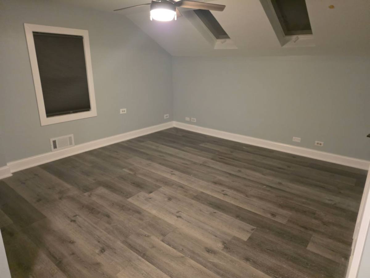 House for rent at 9804 Linn Ave, Schiller Park, IL 60176