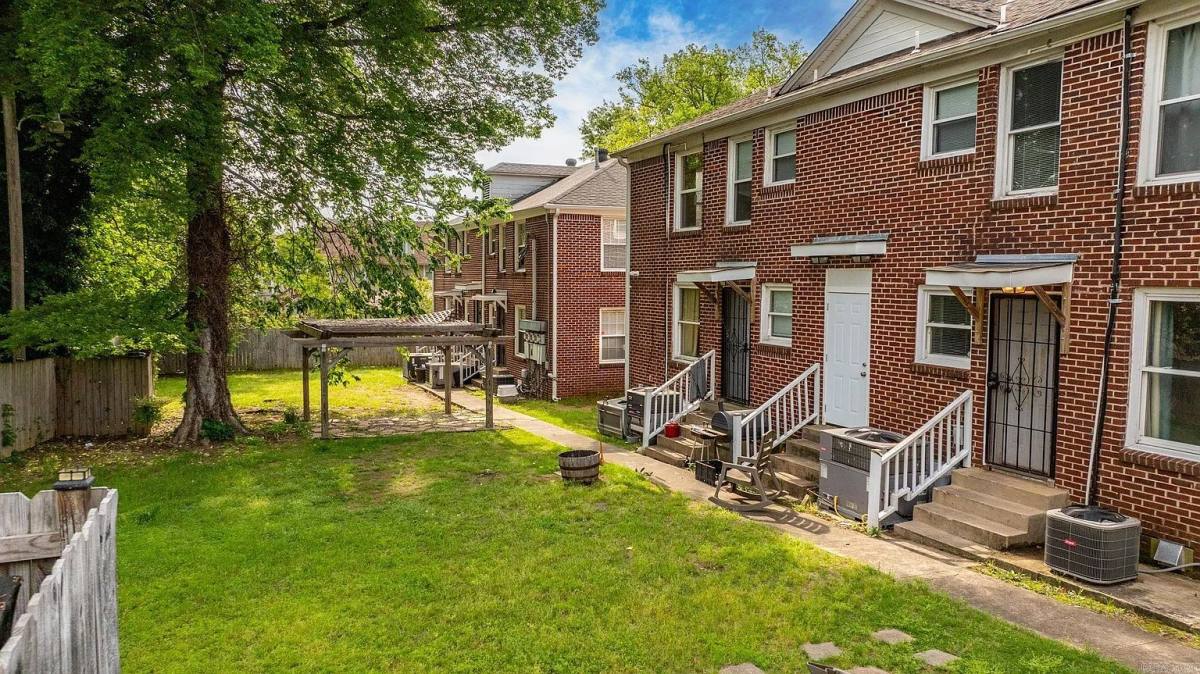 Apartment for rent at 1724 W 19th St #4, Little Rock, AR 72202