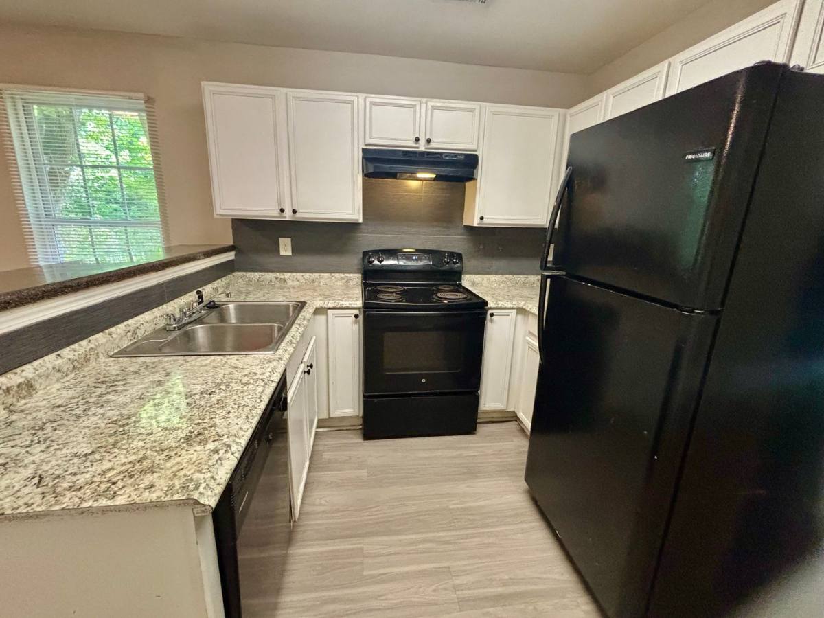 House for rent at 2595 Elliott St #NW, Atlanta, GA 30318