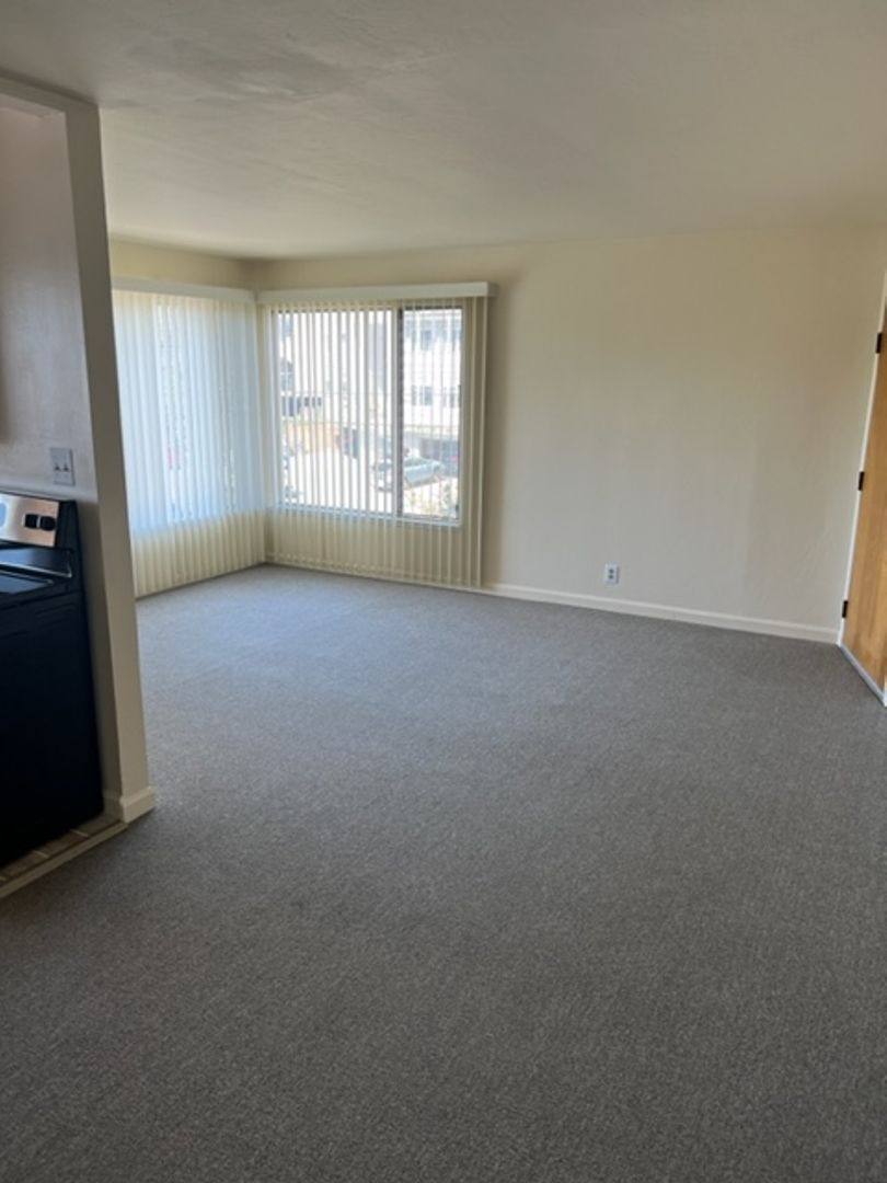 Apartment for rent at 252 Acton Place, Oakland, CA 94606