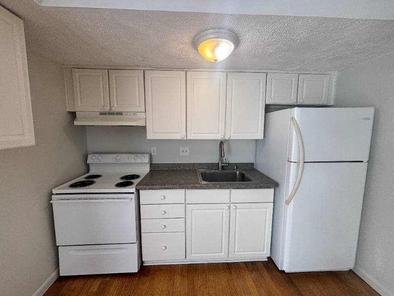 Townhouse for rent at 3522 Kenbrooke Court, Kalamazoo, MI 49006