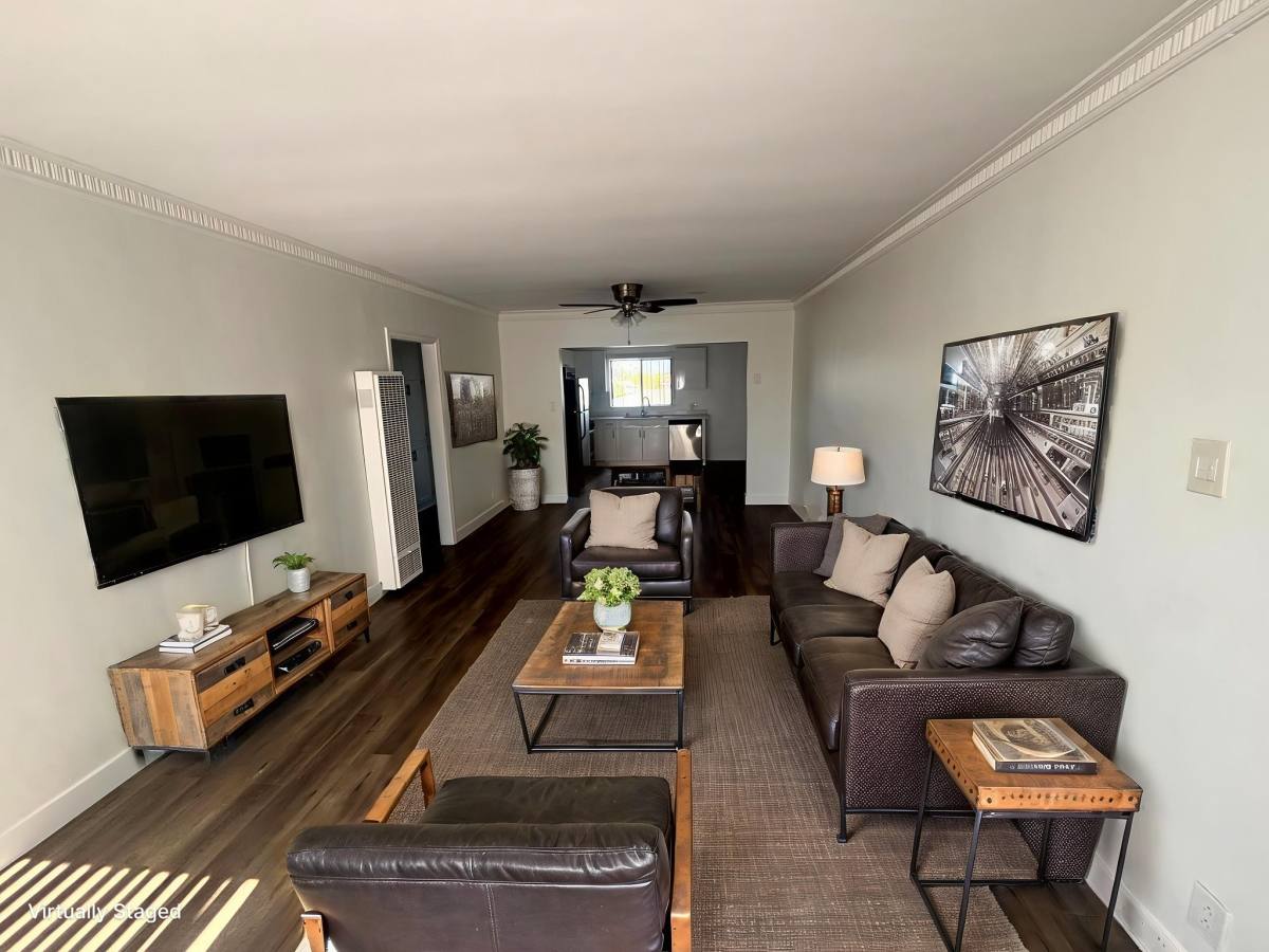 Apartment for rent at 5623-5633 Venice Blvd, Los Angeles, CA 90019