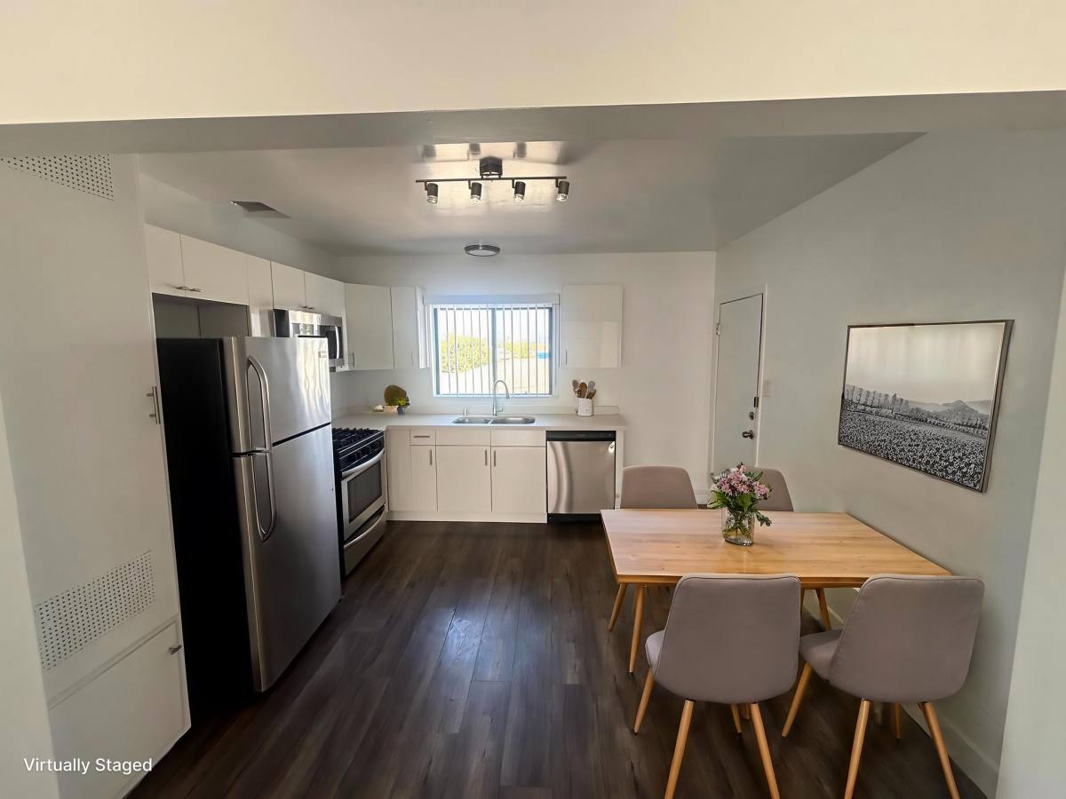 Apartment for rent at 5623-5633 Venice Blvd, Los Angeles, CA 90019