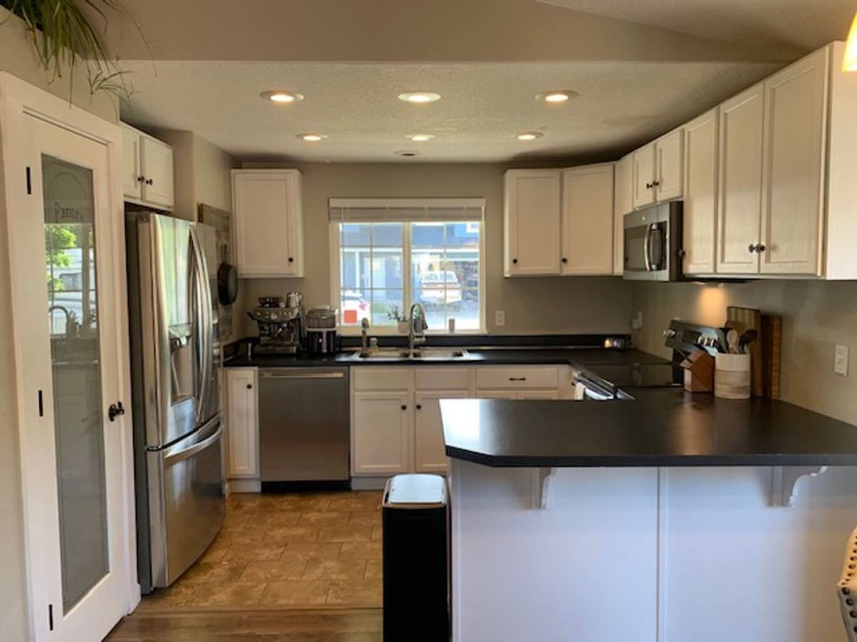 House for rent at 812 S Pacific St, Newberg, OR 97132