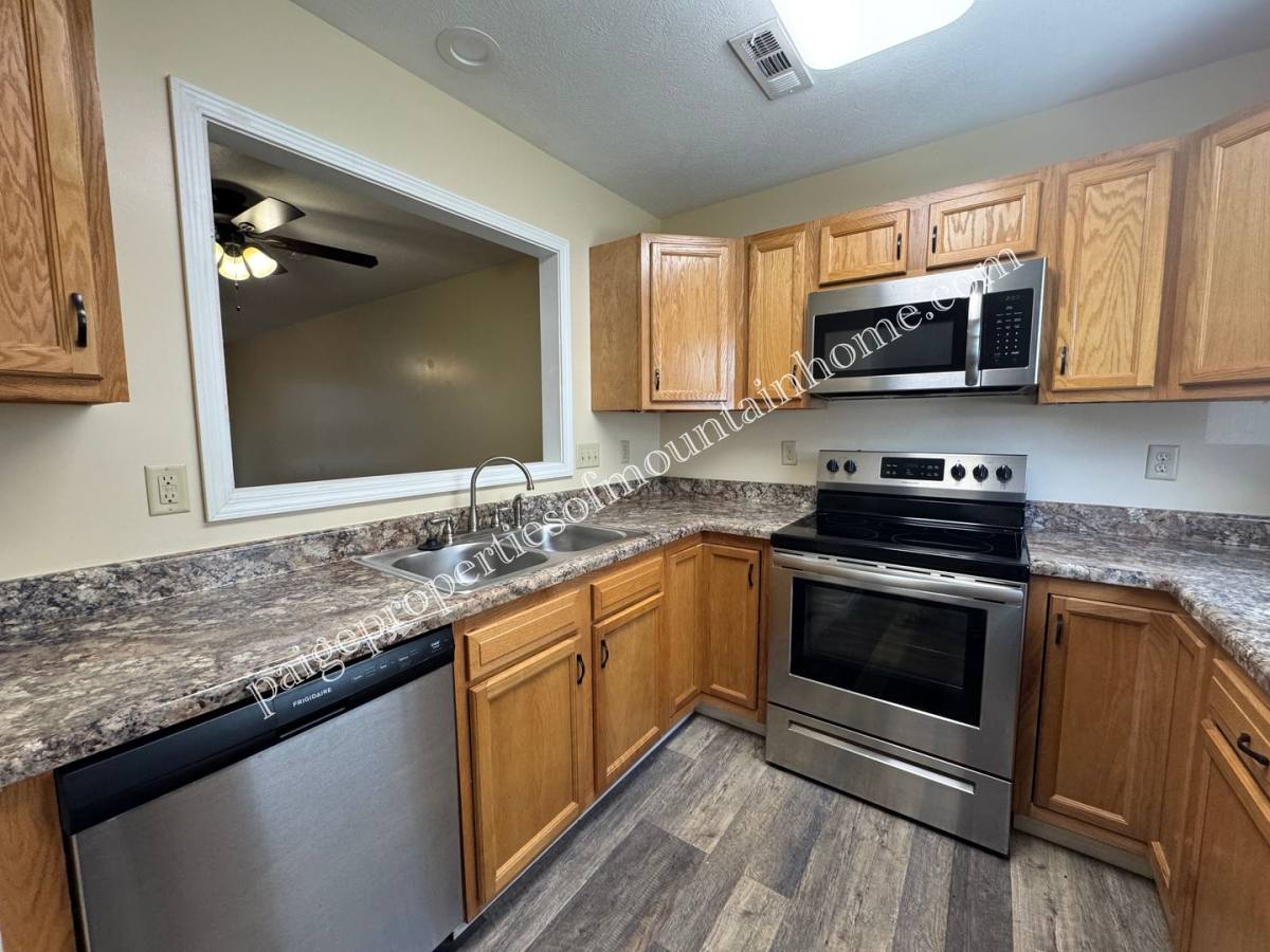 Apartment for rent at 59 N Star Circle, Mountain Home, AR 72653