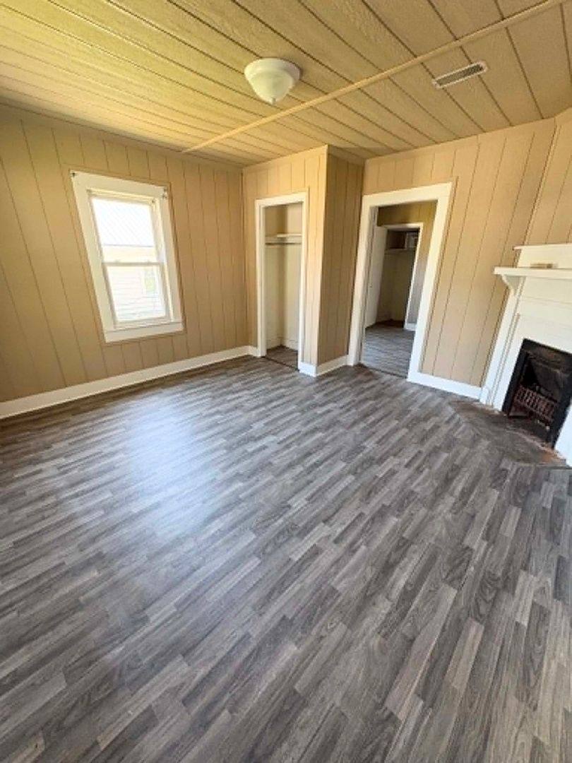 House for rent at 310 McKenna St, Glasgow, KY 42141
