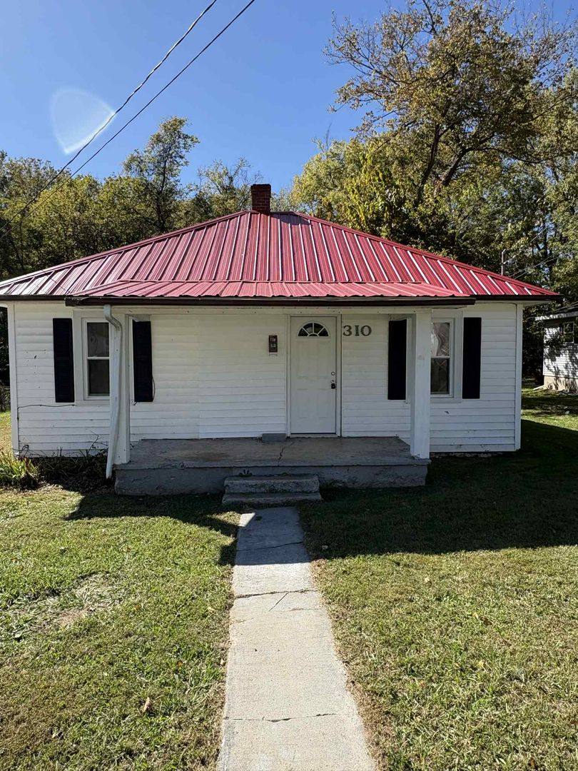 House for rent at 310 McKenna St, Glasgow, KY 42141