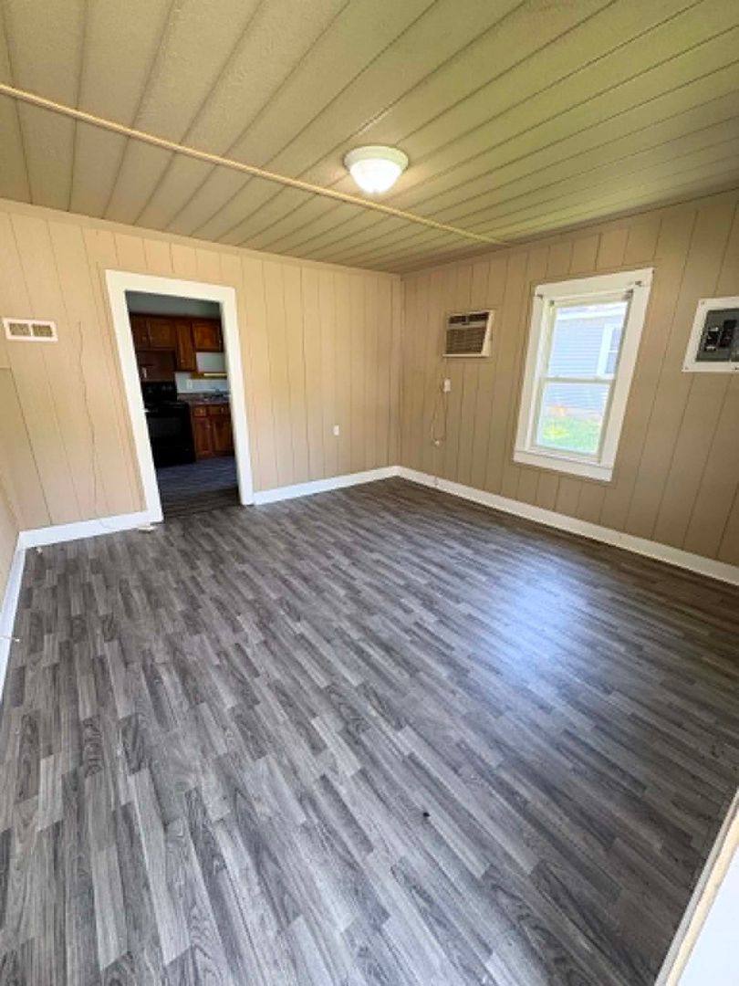 House for rent at 310 McKenna St, Glasgow, KY 42141