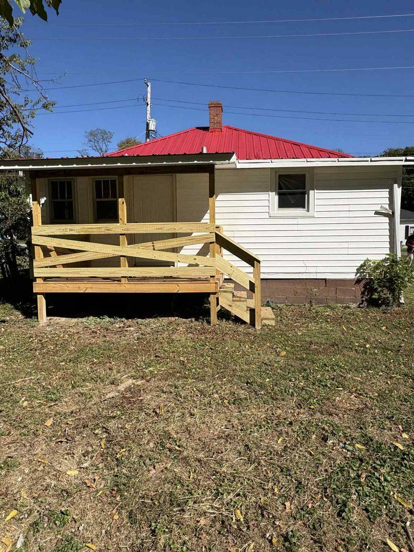 House for rent at 310 McKenna St, Glasgow, KY 42141
