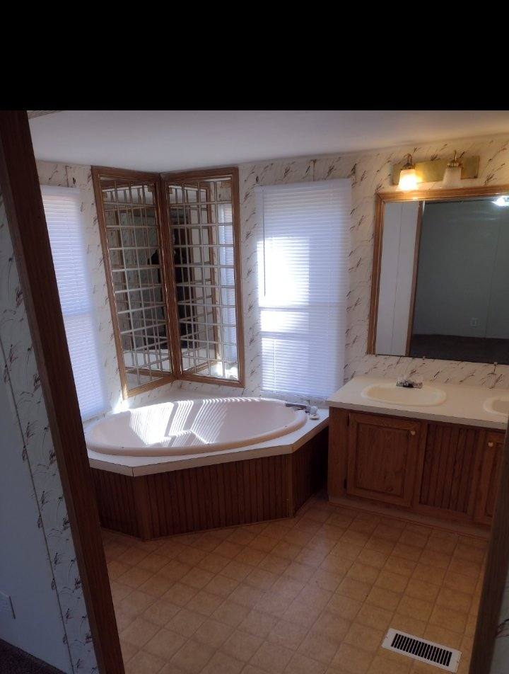 House for rent at 2181 Blue Creek Rd, Jacksonville, NC 28540