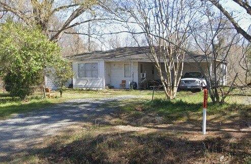 Apartment for rent at 172 Redtown Rd #B, Leesville, LA 71446