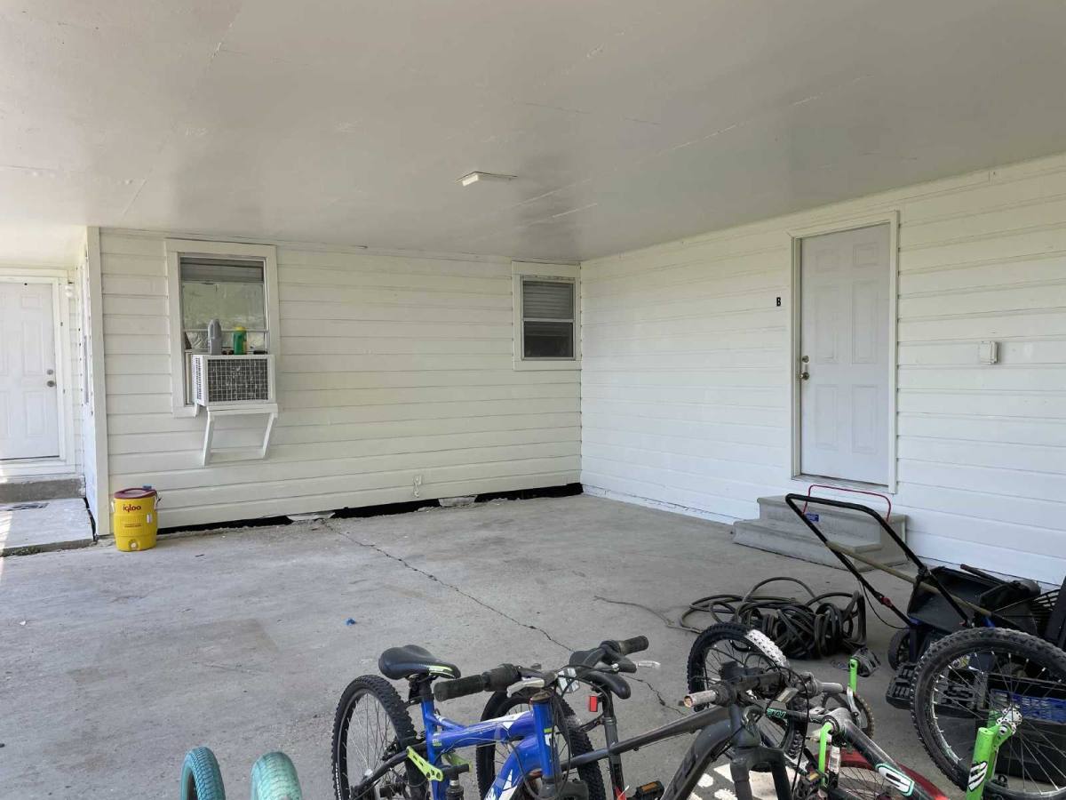 Apartment for rent at 172 Redtown Rd #B, Leesville, LA 71446