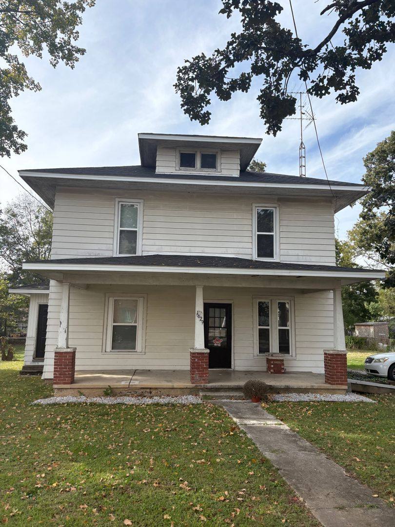 Apartment for rent at 1629 Forrest Dr, Bowling Green, KY 42101
