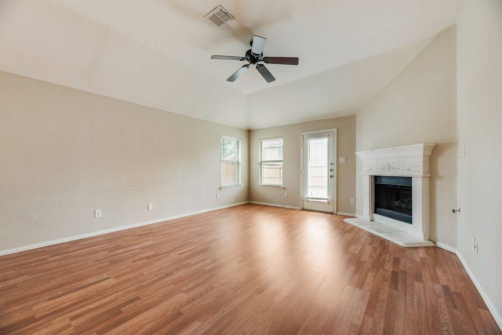 House for rent at 2356 Evening Song Dr, Little Elm, TX 75068