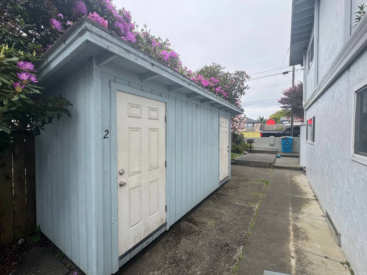 Apartment for rent at 2304 Union St, Eureka, CA 95501