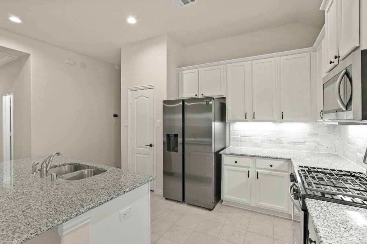 House for rent at 10921 Cathedral Peak Dr, Rosharon, TX 77583