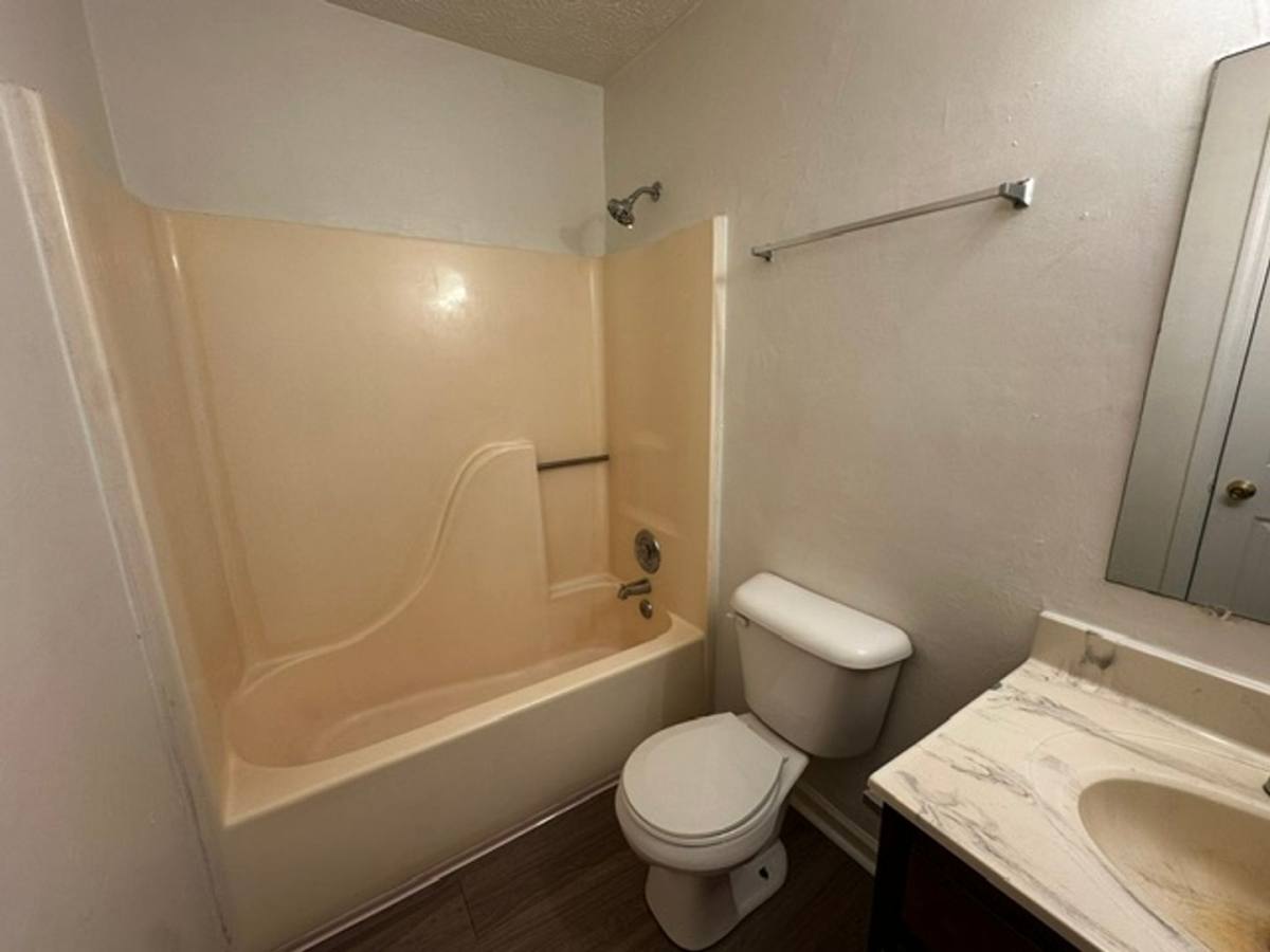 Apartment for rent at 121 Lake Dr, Athens, GA 30606
