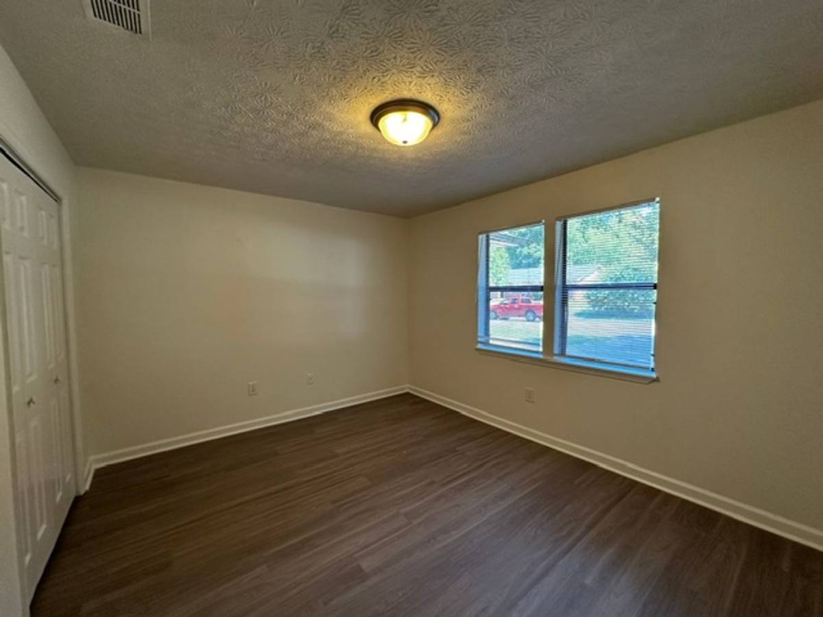 Apartment for rent at 121 Lake Dr, Athens, GA 30606