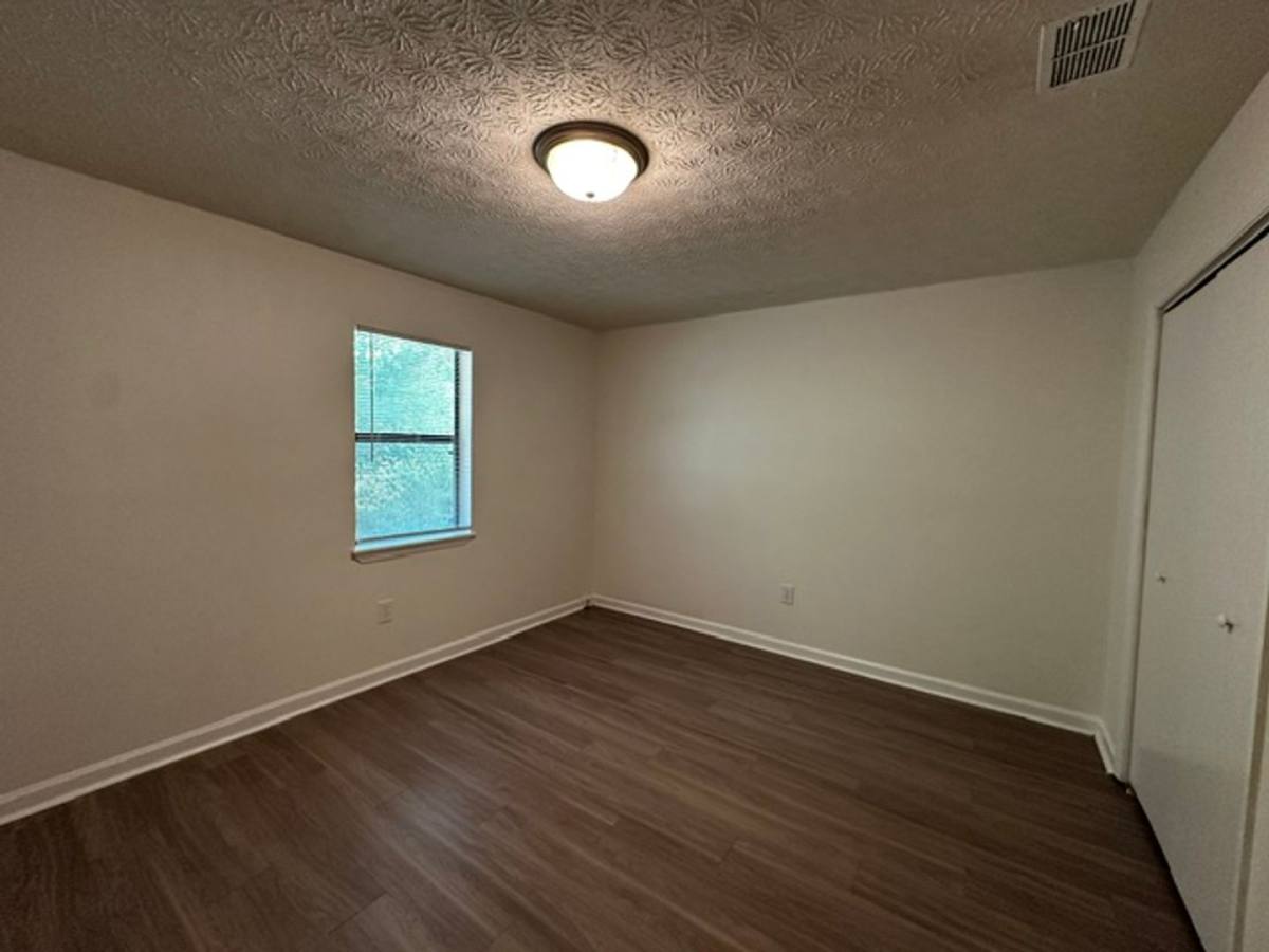 Apartment for rent at 121 Lake Dr, Athens, GA 30606