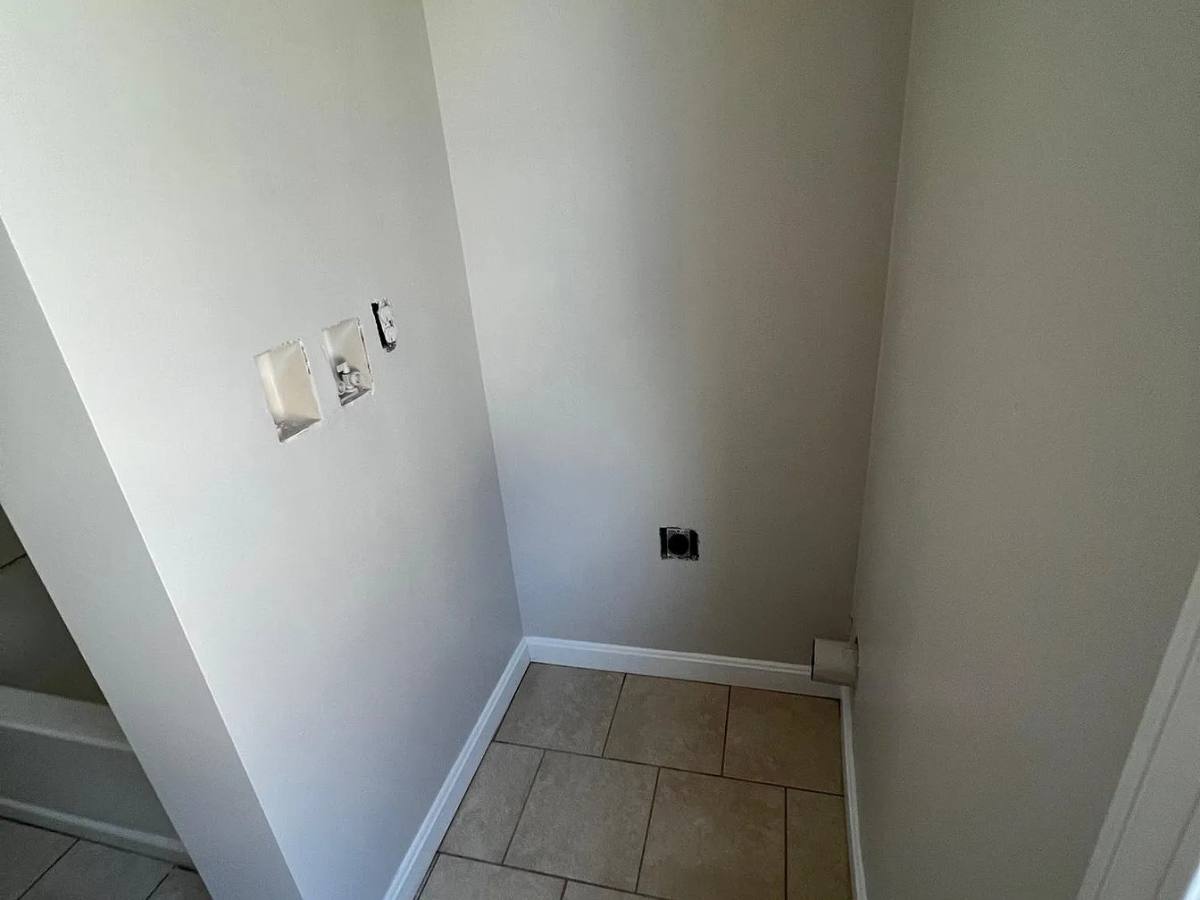 Apartment for rent at 13 Winthrop St #3, Worcester, MA 01604