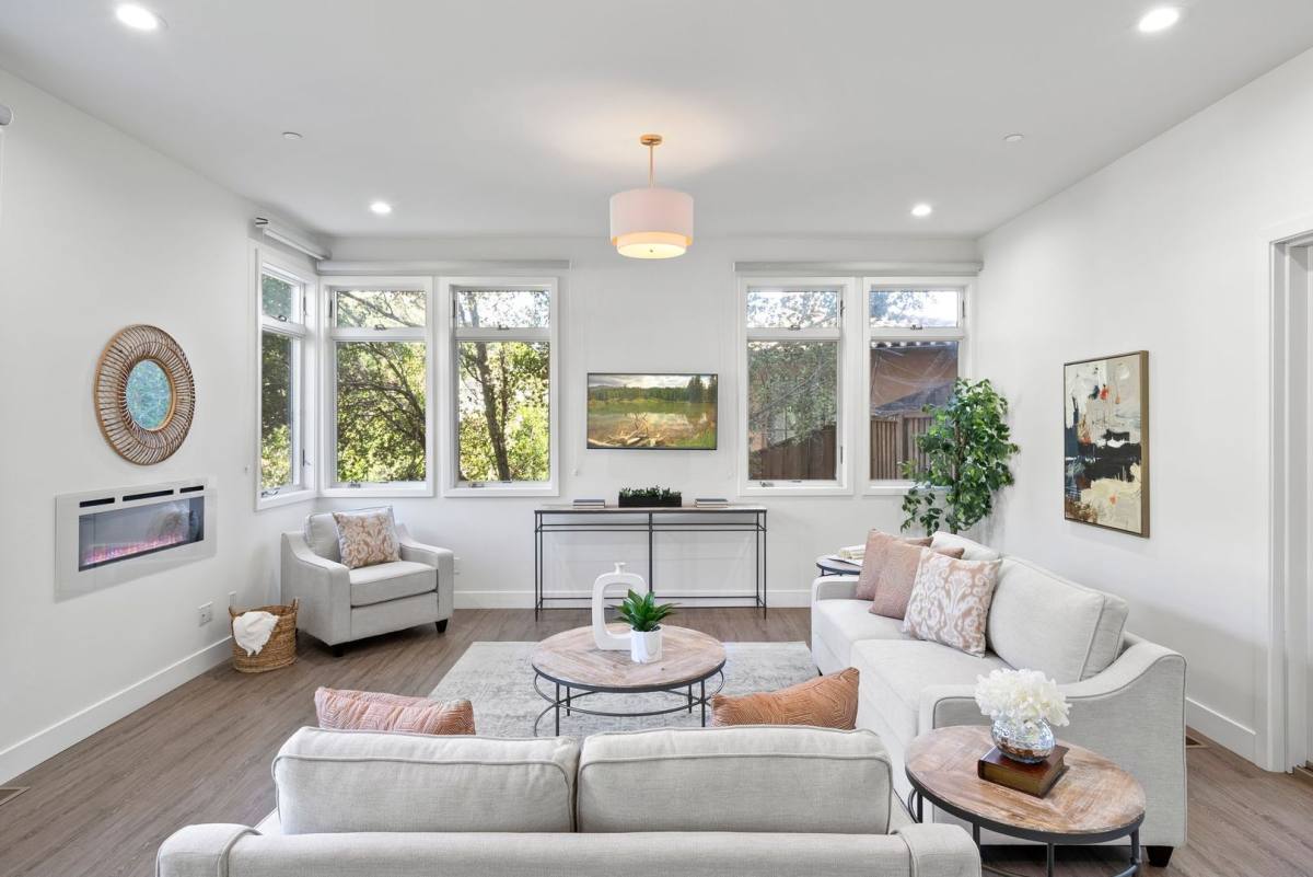 House for rent at 1045 Grand View Dr, Berkeley, CA 94705