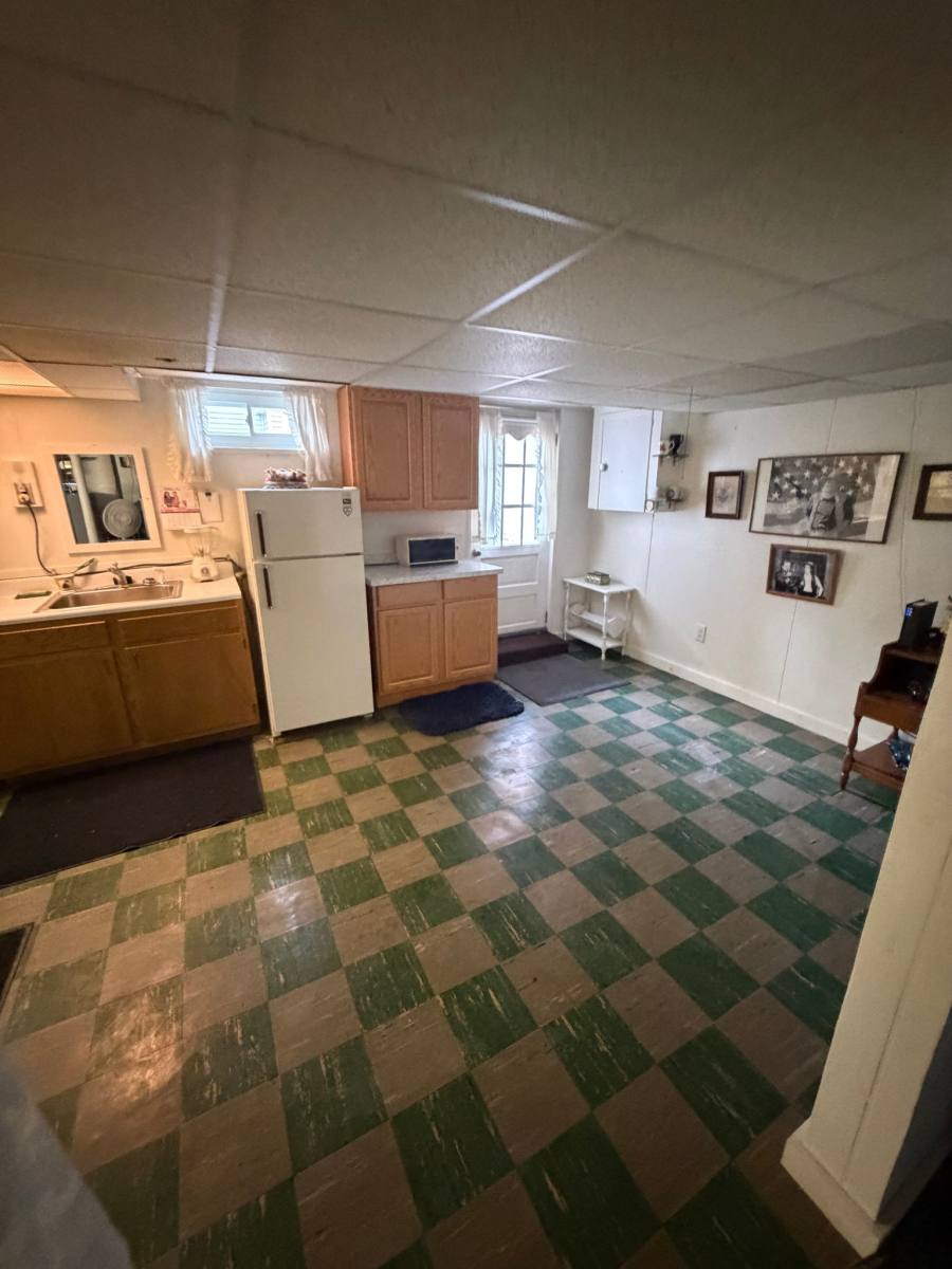 House for rent at 45 Deerfield St, Worcester, MA 01602