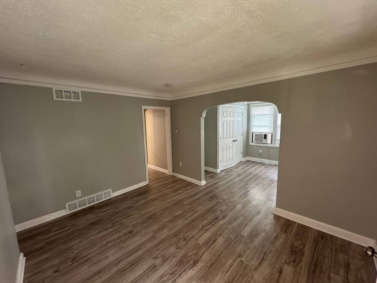 Apartment for rent at 690 E Marshall, Ferndale, MI 48220