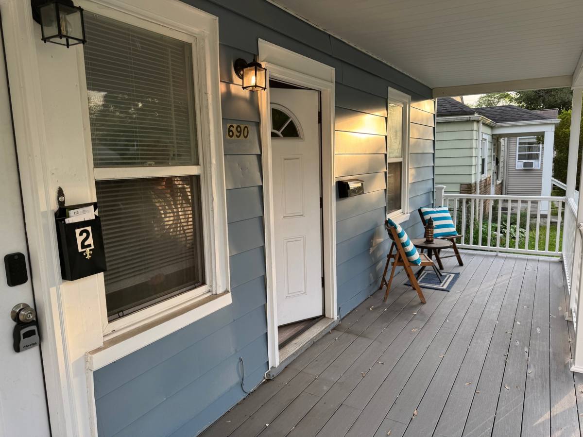 Apartment for rent at 690 E Marshall, Ferndale, MI 48220