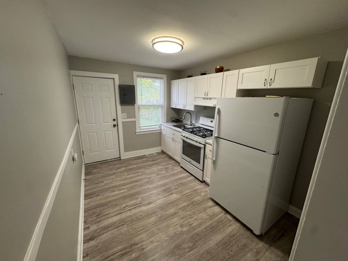 Apartment for rent at 690 E Marshall, Ferndale, MI 48220