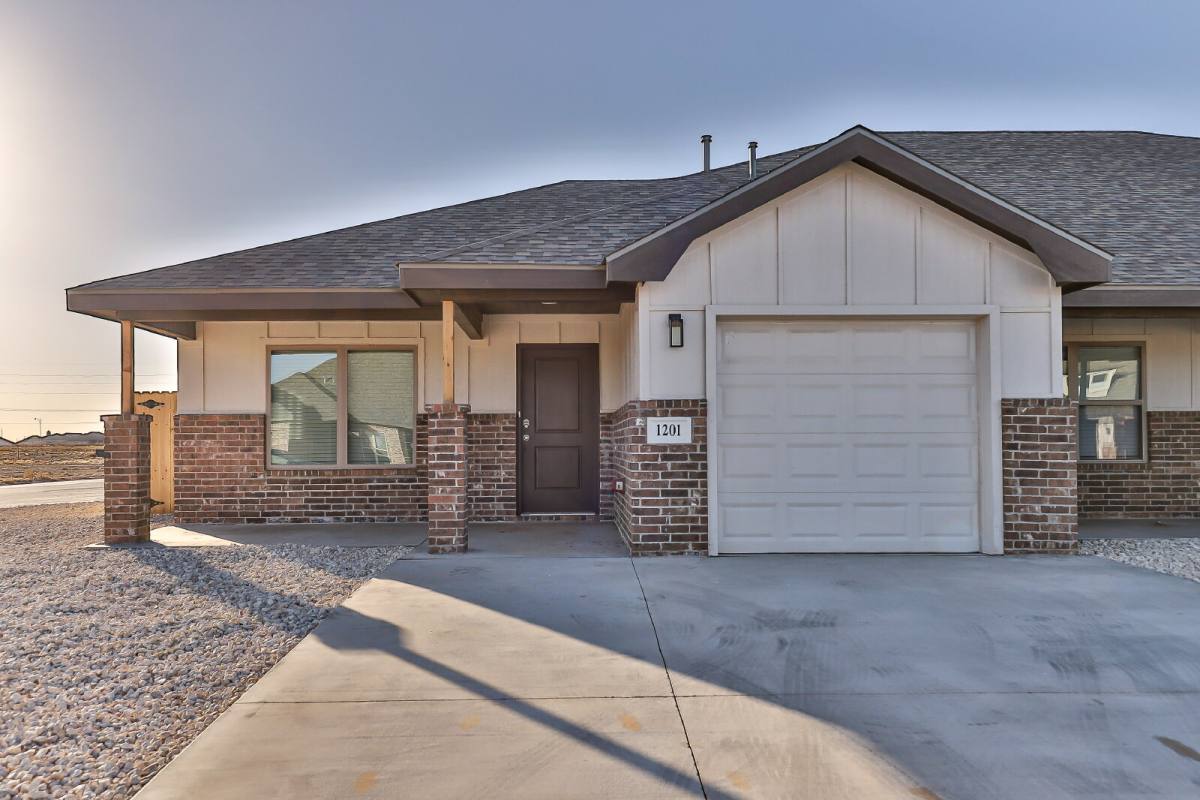 Townhouse for rent at 1201 N Essex Ave, Lubbock, TX 79416