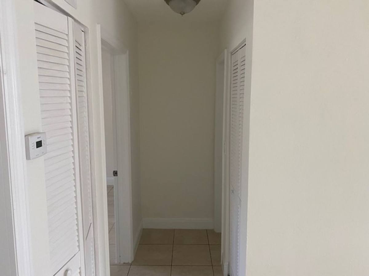 Apartment for rent at 452 SW 4th Ave, Fort Lauderdale, FL 33315
