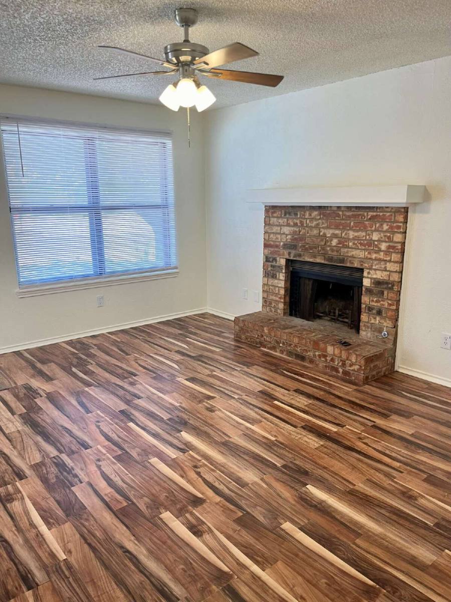 Townhouse for rent at 9610 Elmwood Ave #B, Lubbock, TX 79424
