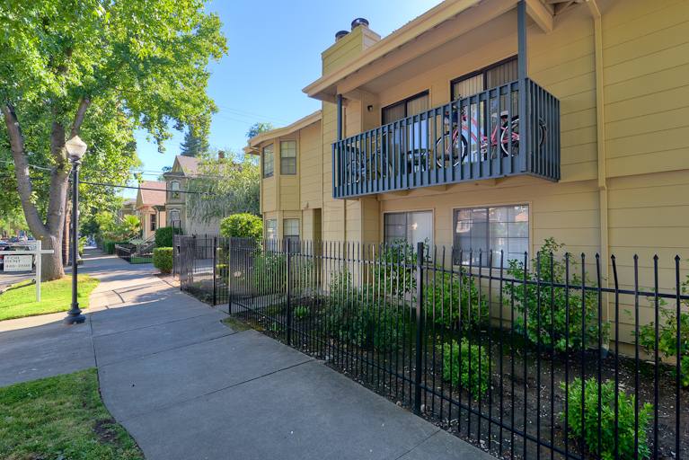 Apartment for rent at 1515 18th St, Sacramento, CA 95811