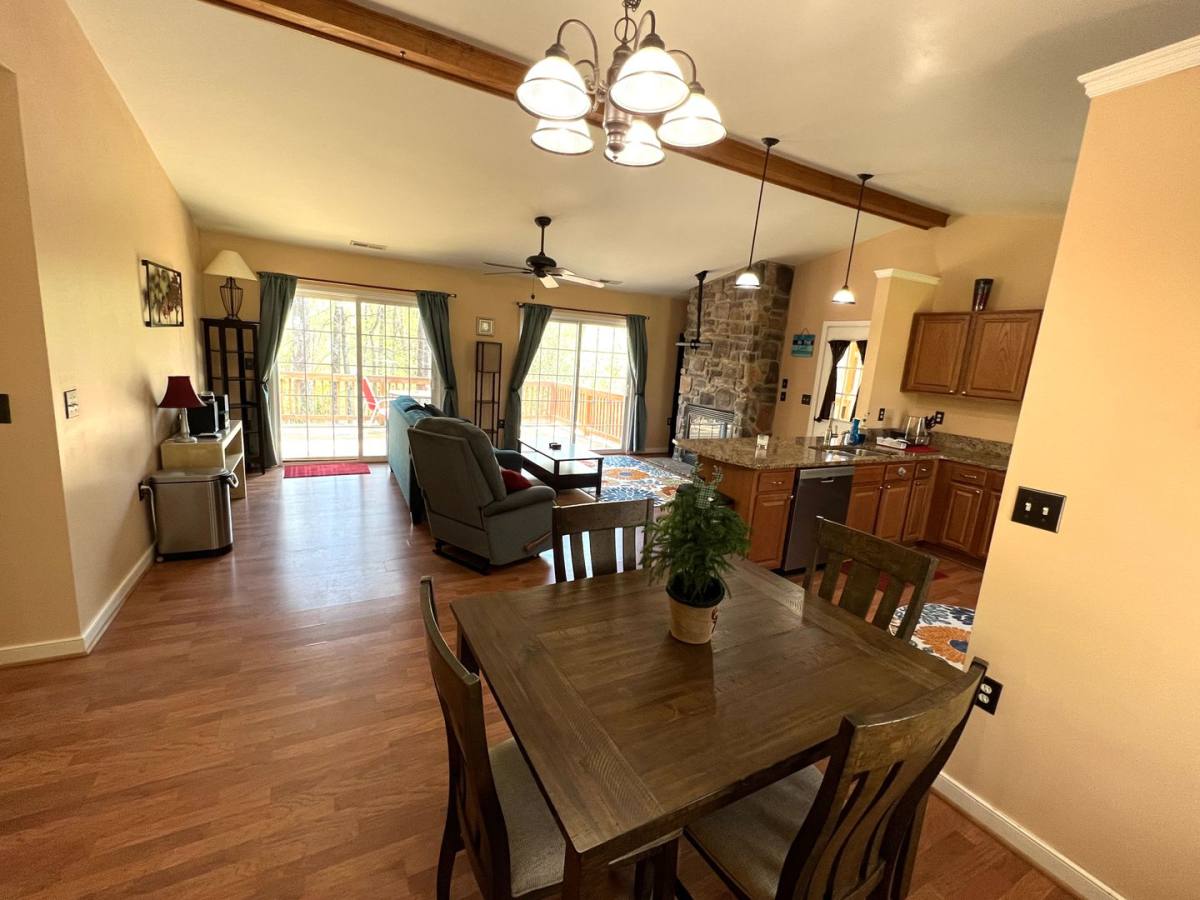 House for rent at 818 Country Club Dr, Gasburg, VA 23857