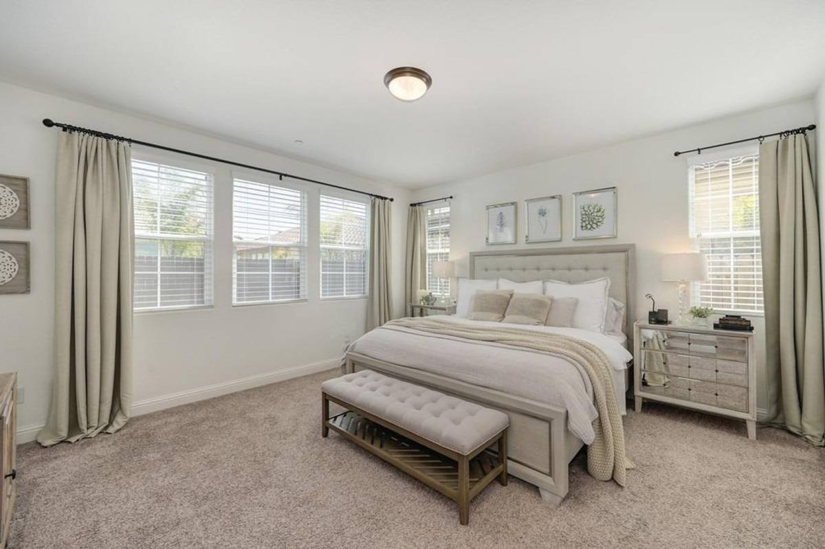 House for rent at 5025 Southbury Dr, Roseville, CA 95747