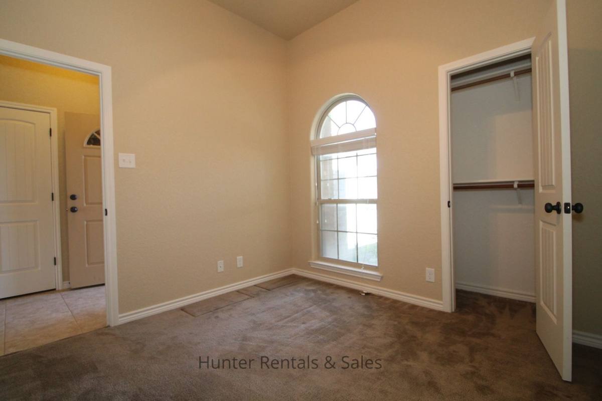 House for rent at 702 W Orion Dr, Killeen, TX 76542