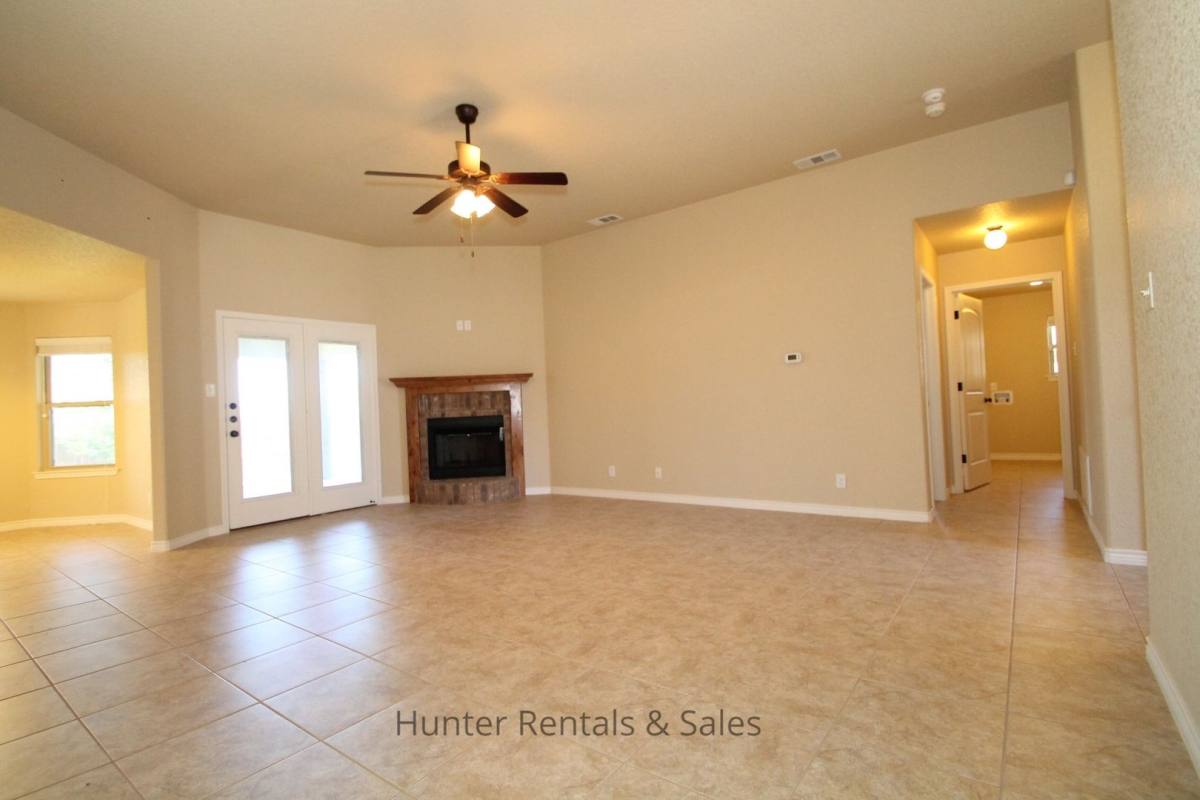 House for rent at 702 W Orion Dr, Killeen, TX 76542
