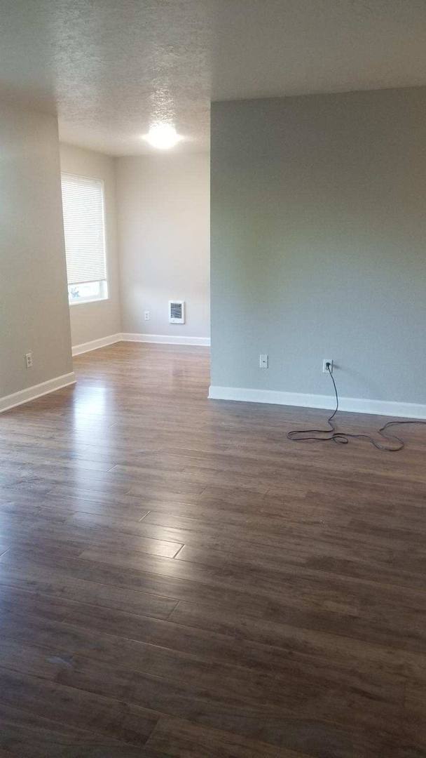 Apartment for rent at 550 SW Edmunston St, McMinnville, OR 97128