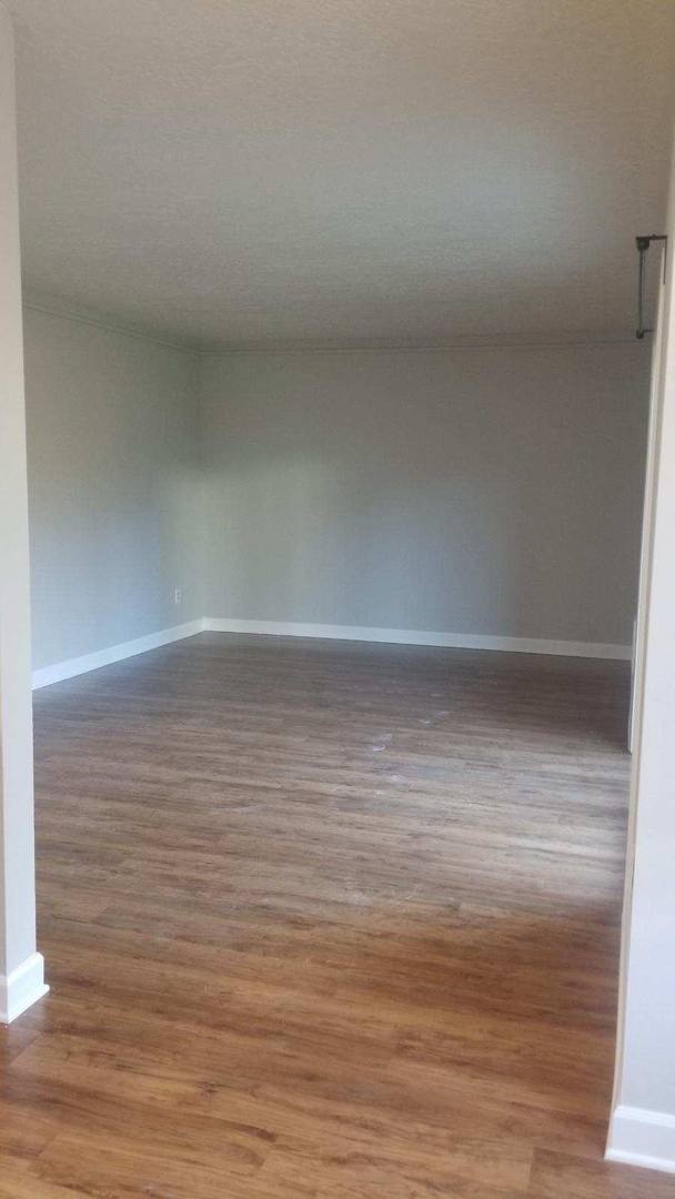 Apartment for rent at 550 SW Edmunston St, McMinnville, OR 97128