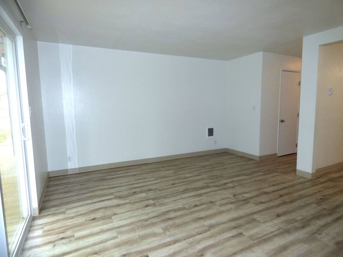 Townhouse for rent at 4116 Lancaster Dr NE, Salem, OR 97305