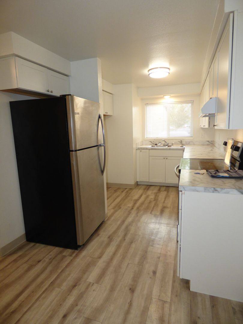 Townhouse for rent at 4116 Lancaster Dr NE, Salem, OR 97305
