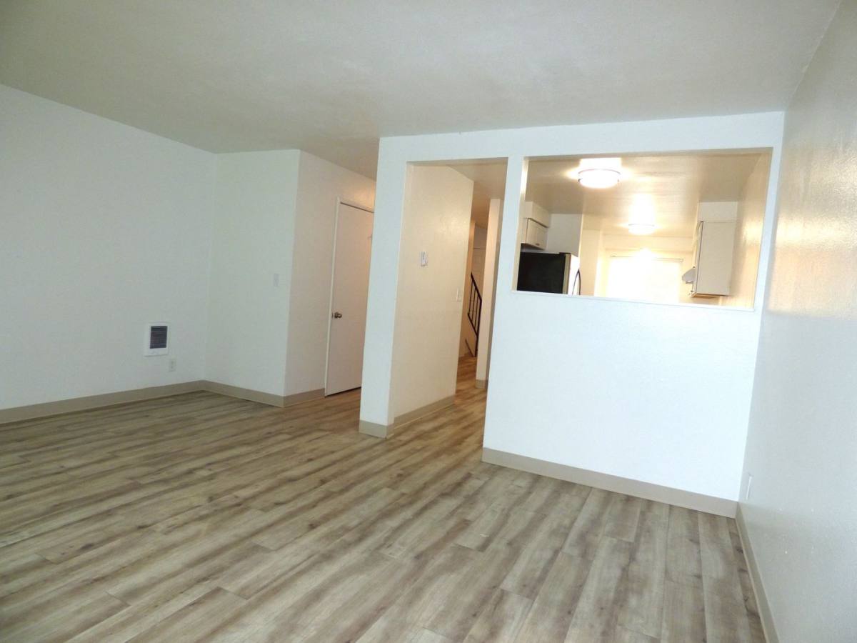 Townhouse for rent at 4116 Lancaster Dr NE, Salem, OR 97305