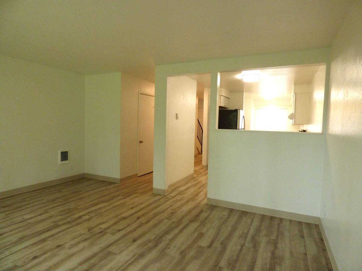 Townhouse for rent at 4116 Lancaster Dr NE, Salem, OR 97305