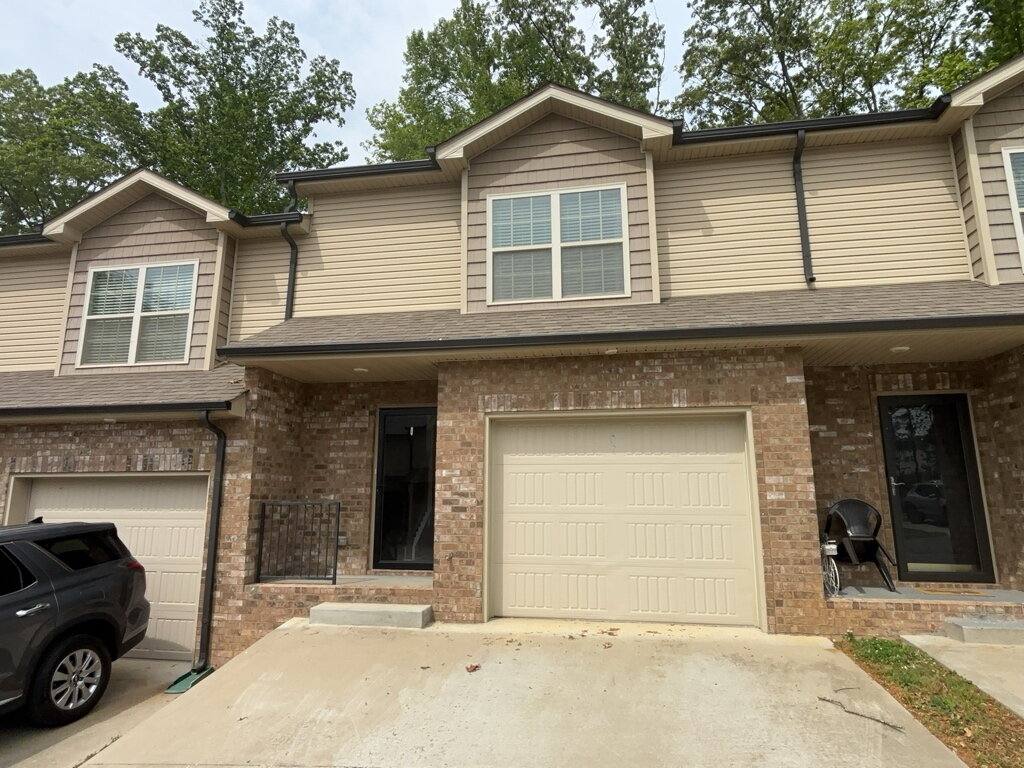 Townhouse for rent at 135 Country Lane #802, Clarksville, TN 37043