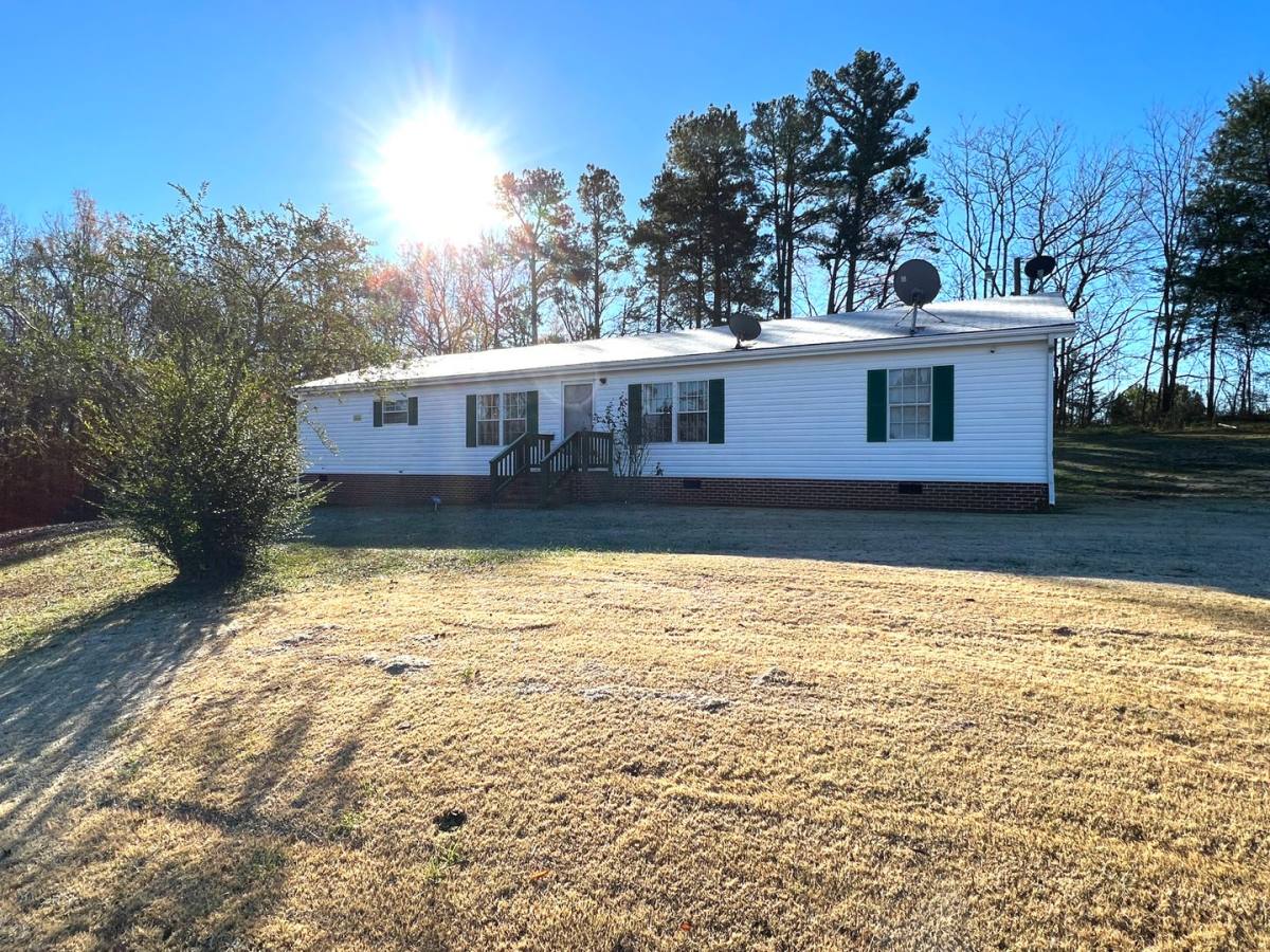 House for rent at 27132 Highway Fifty-Eight, South Hill, VA 23970