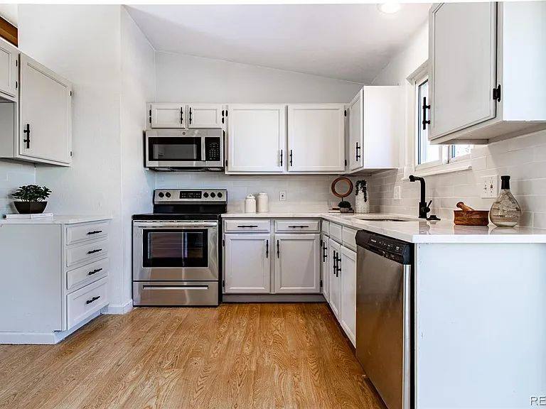 House for rent at 18151 E Loyola Dr, Aurora, CO 80013